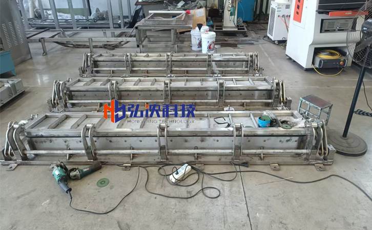 1764056644153476.jpg 759.jpg